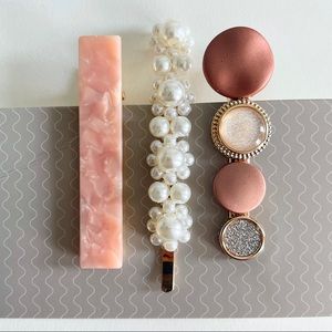 2/$20 Hair Clips